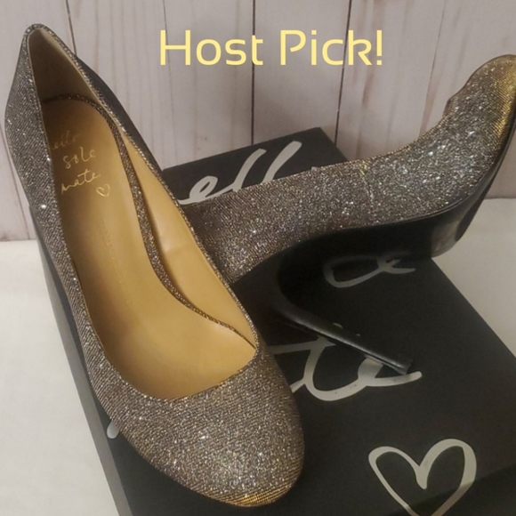 Banana Republic Shoes - Banana Republic Gold/Silver Pumps